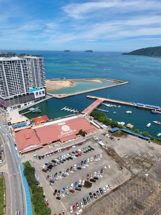 Nana - Jesselton Quay